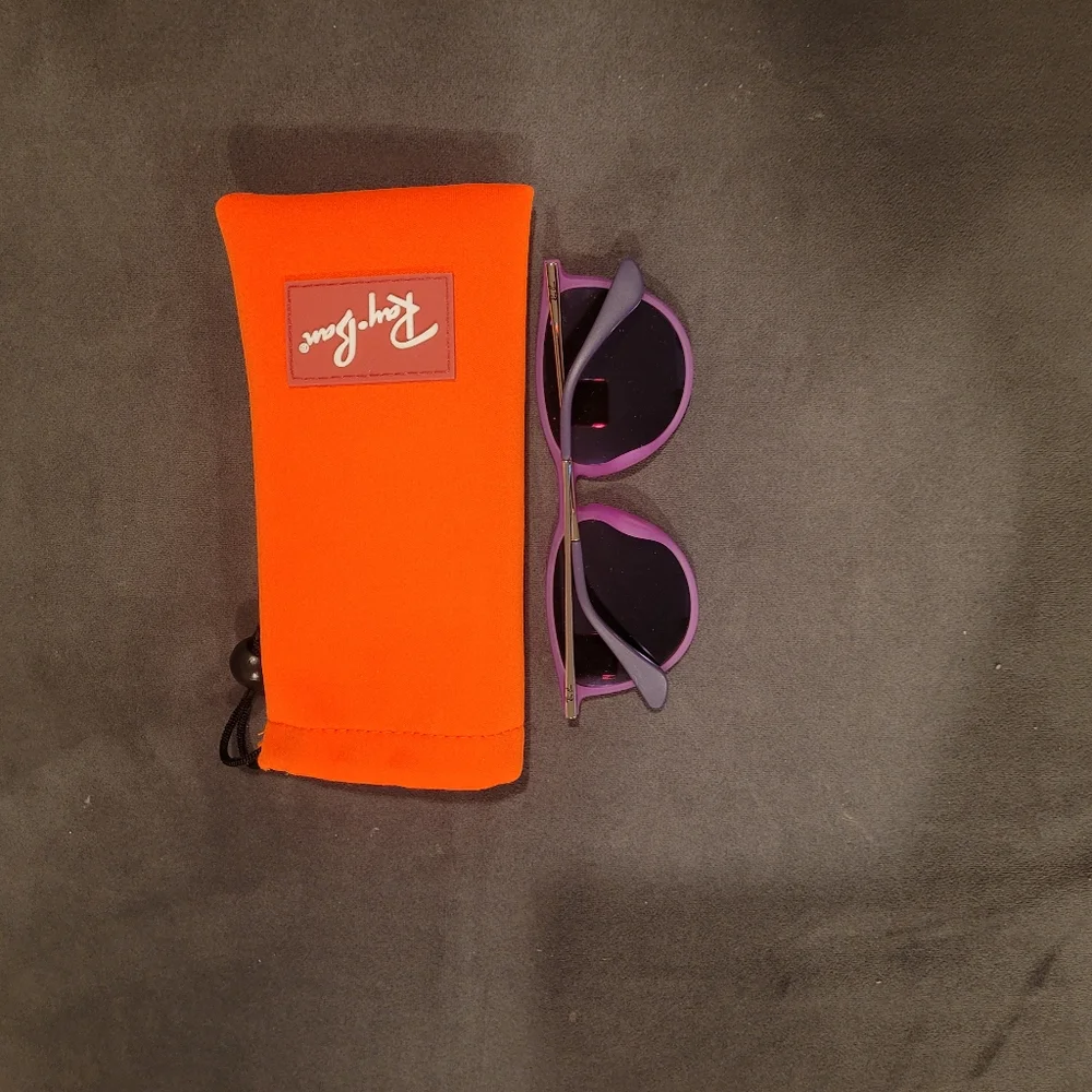 NWT Ray-Ban RJ9060SF Kids PURPLE Sunglasses with blue pouch